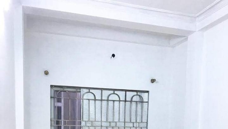 CHO THUÊ NHÀ NGUYÊN CĂN NGÕ 111 GIÁP BÁT, 4 TẦNG, 40M2, 4 NGỦ, 10.5 TRIỆU - Ở GĐ, NHÓM